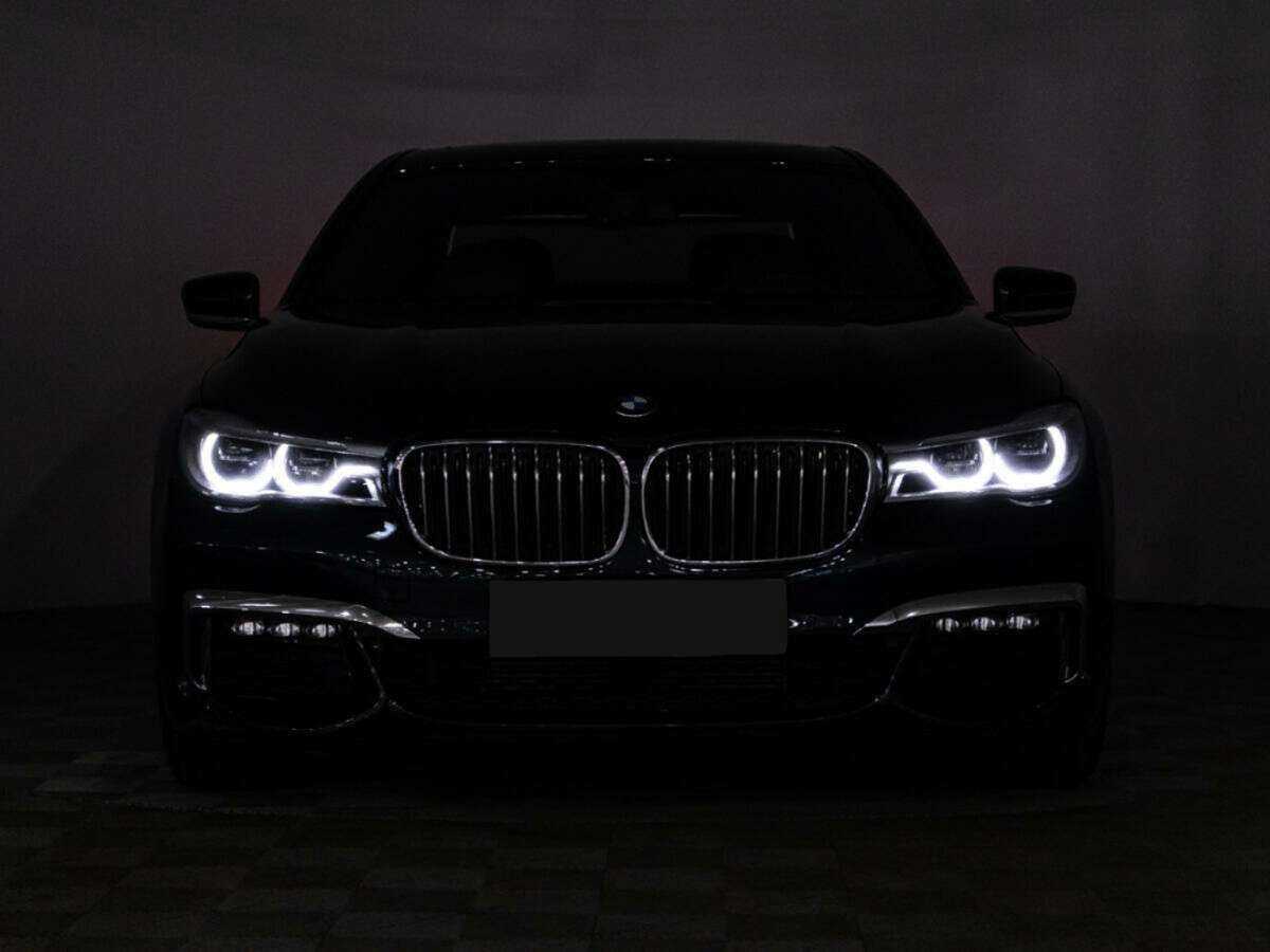 BMW 7 серии с пробегом — 2018 год. Фото: #34