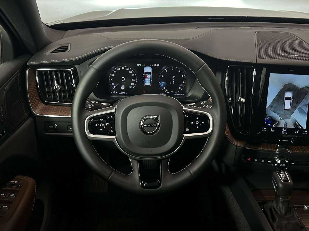 Volvo XC60 с пробегом — 2019 год. Фото: #13