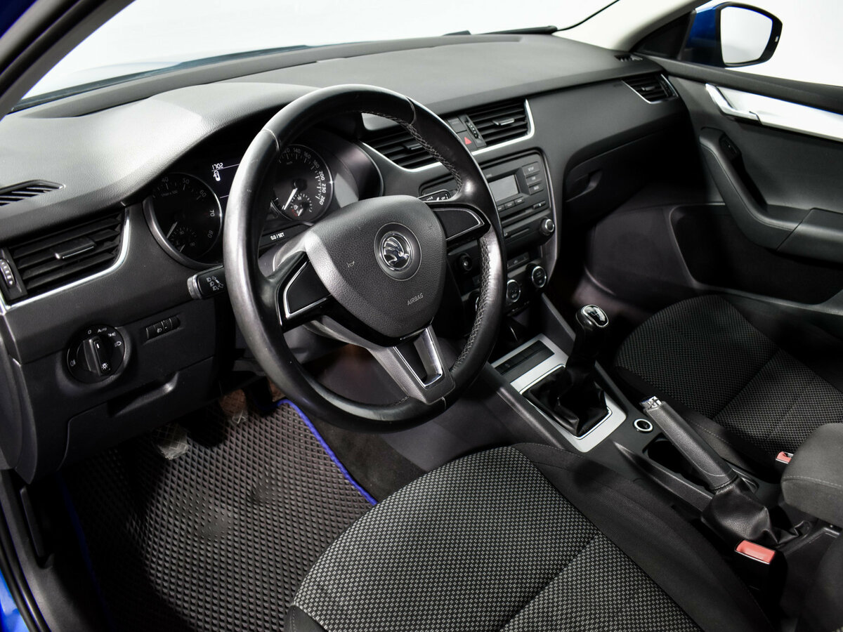 Skoda Octavia с пробегом — 2013 год. Фото: #8