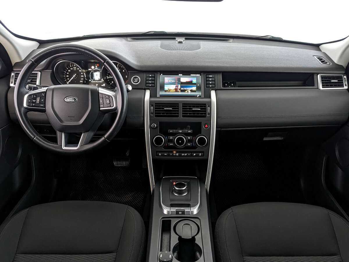 Land Rover Discovery Sport с пробегом — 2018 год. Фото: #13