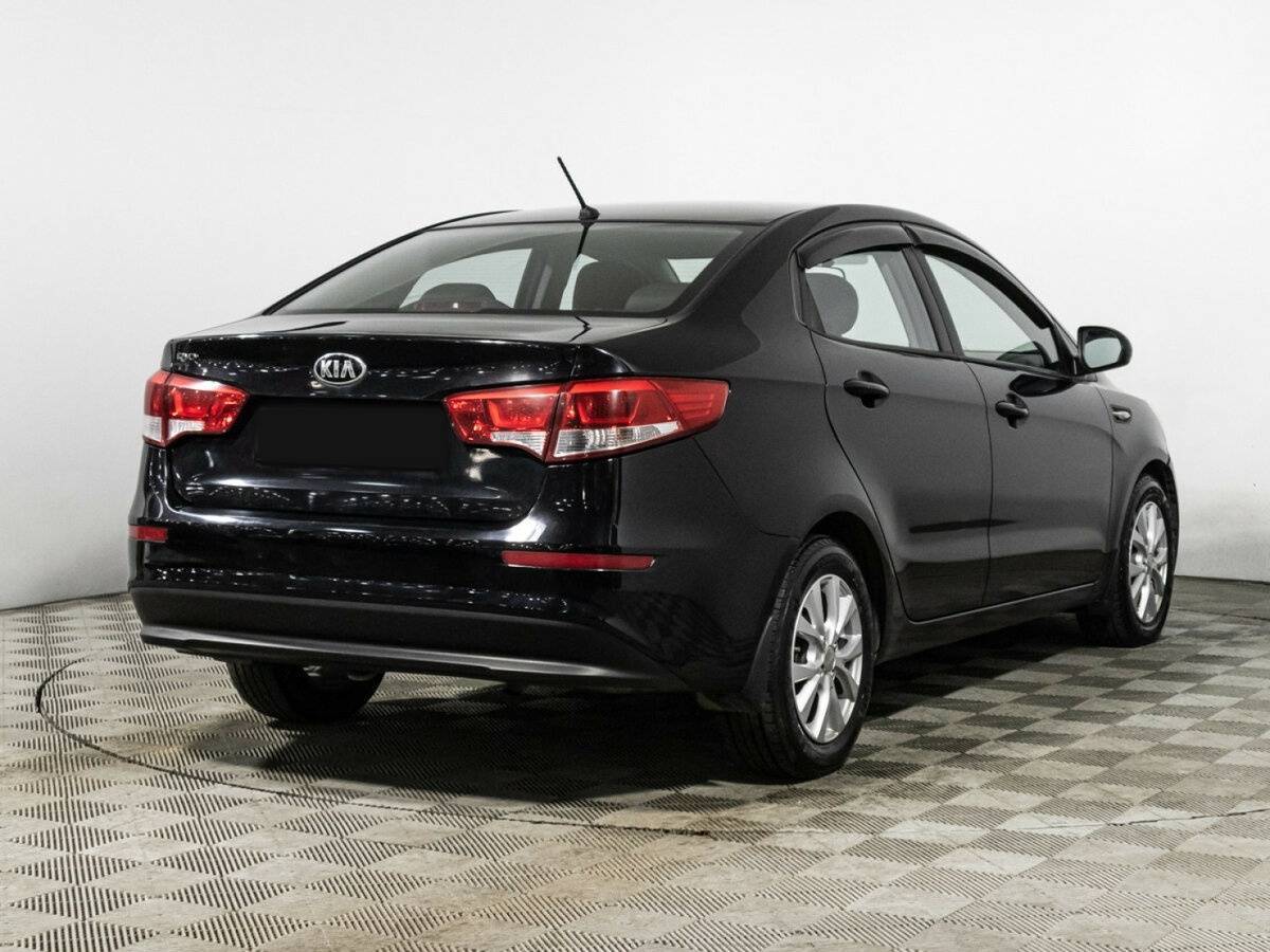 Kia Rio с пробегом — 2015 год. Фото: #4