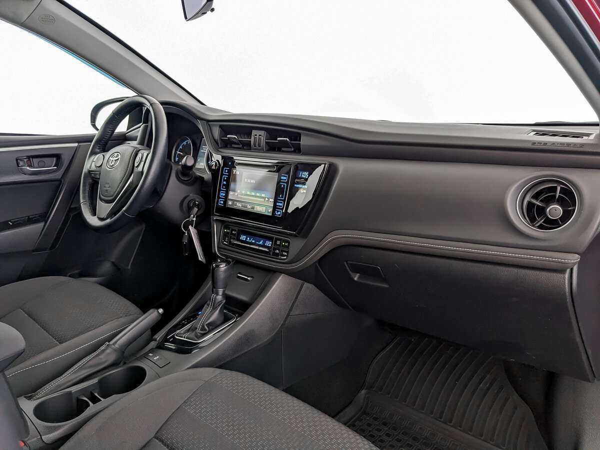 Toyota Corolla с пробегом — 2018 год. Фото: #9
