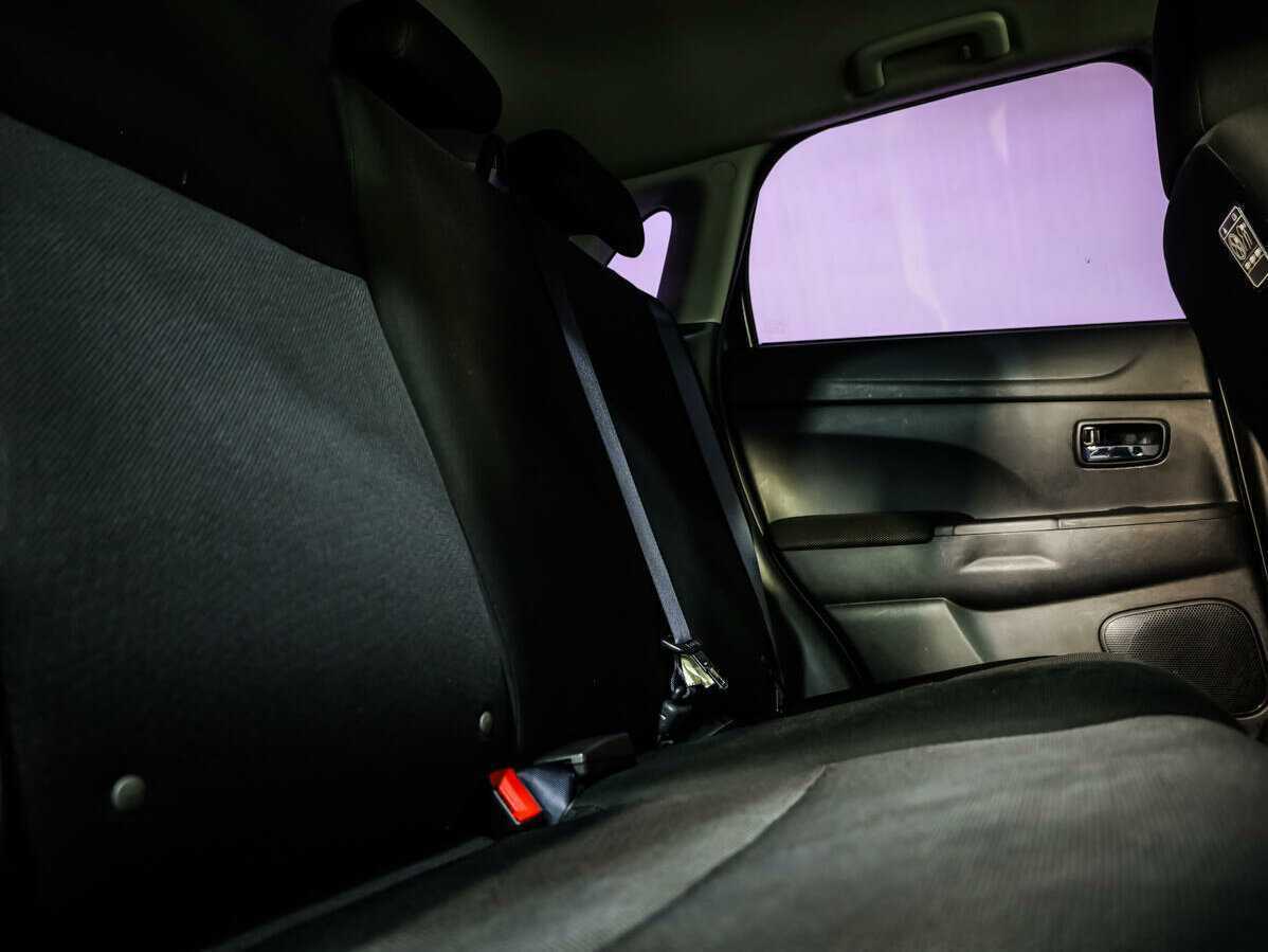 Mitsubishi ASX с пробегом — 2010 год. Фото: #10