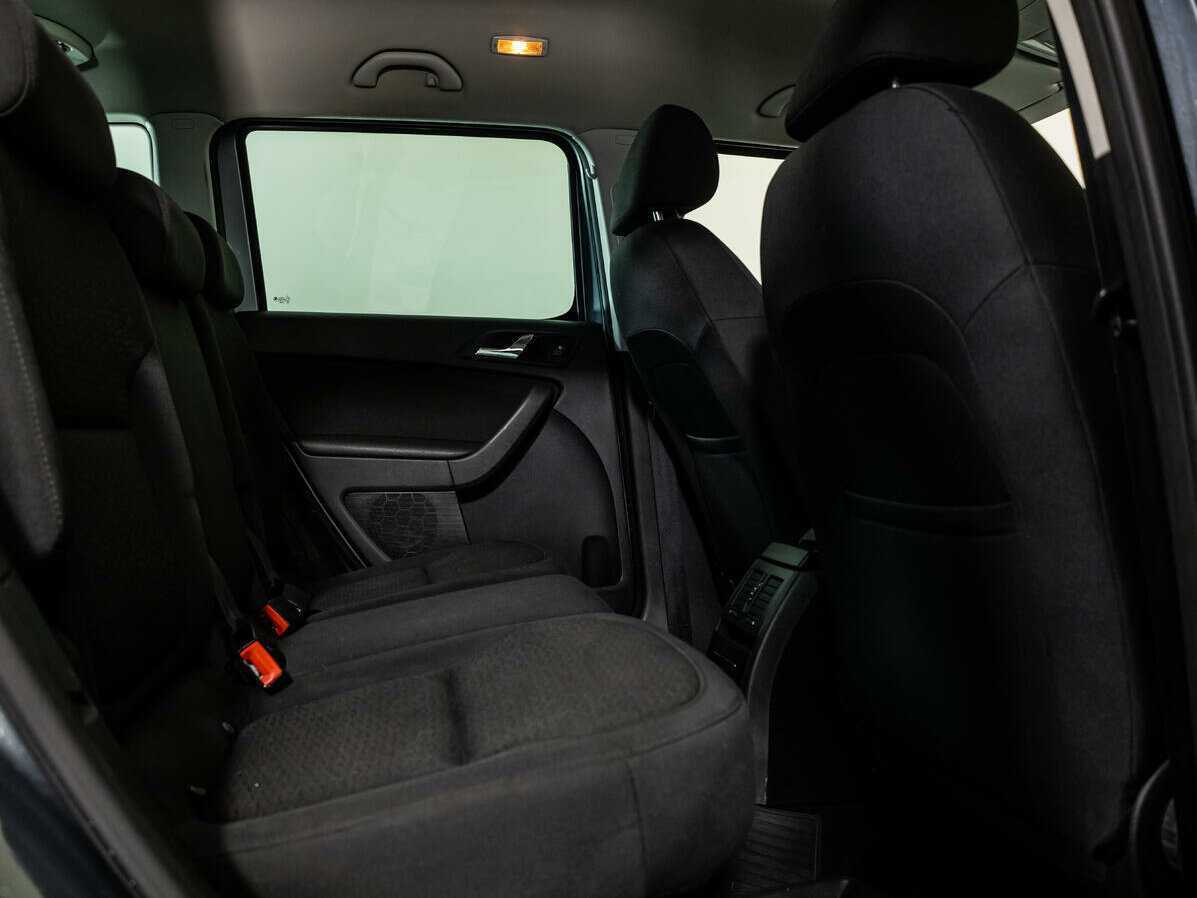 Skoda Yeti с пробегом — 2010 год. Фото: #8