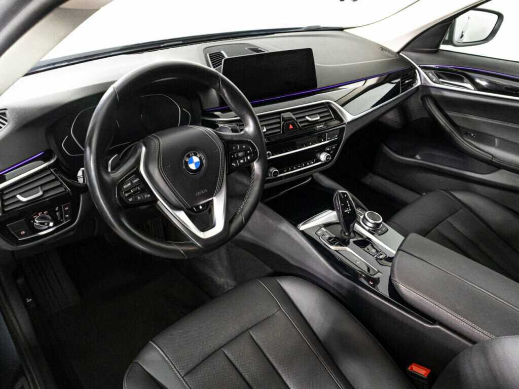BMW 5 серии с пробегом — 2020 год. Фото: #8