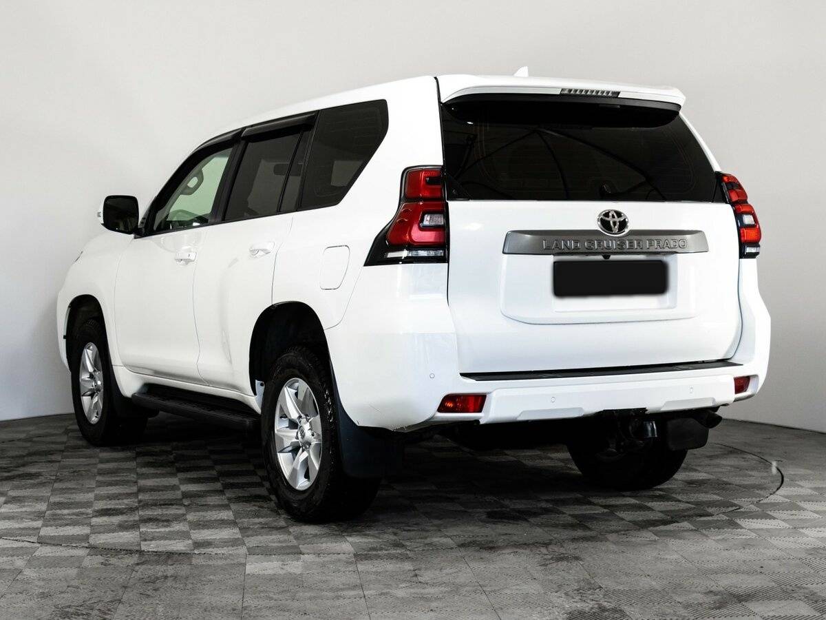 Toyota Land Cruiser Prado с пробегом — 2018 год. Фото: #5