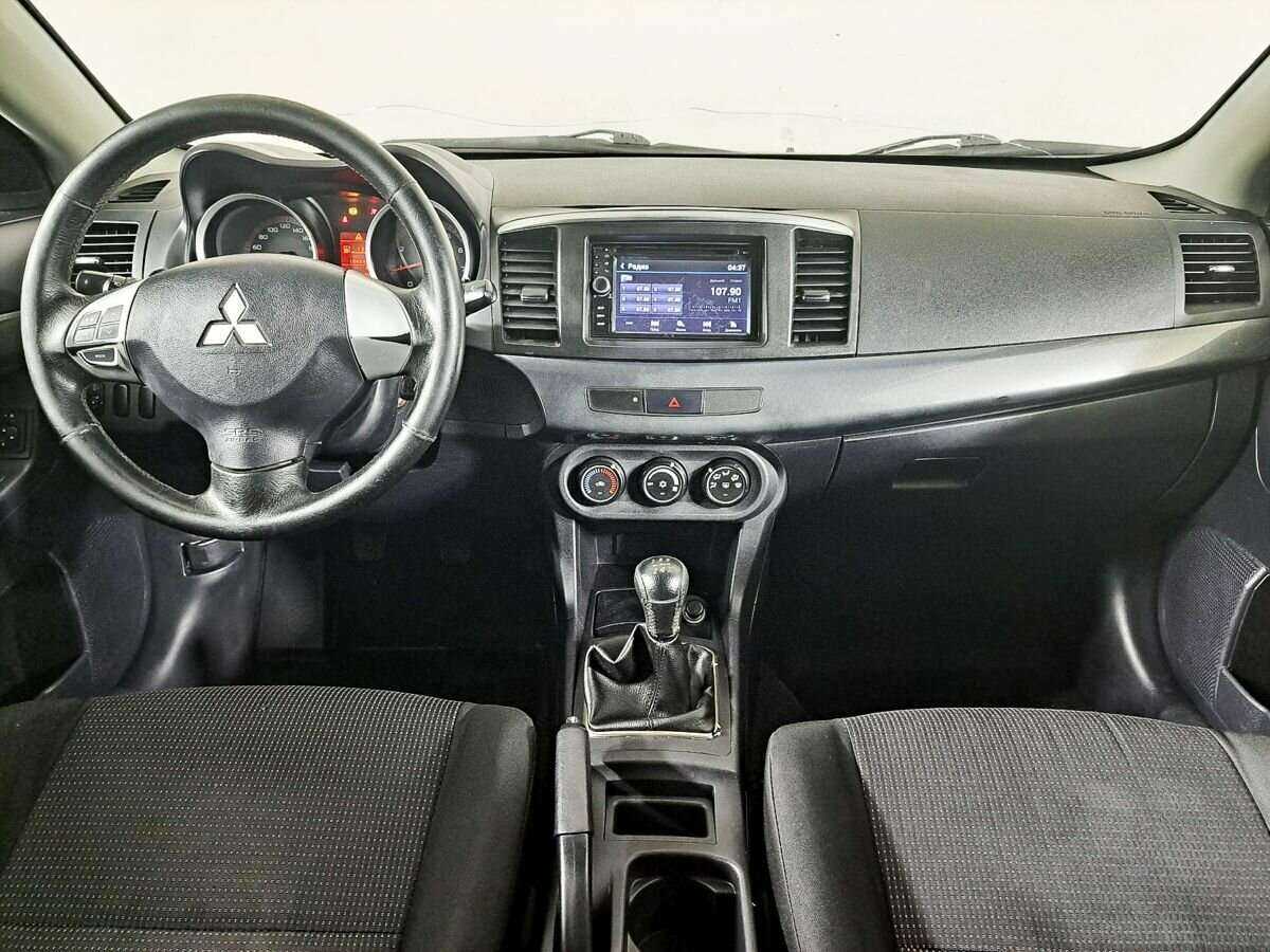 Mitsubishi Lancer с пробегом — 2009 год. Фото: #11