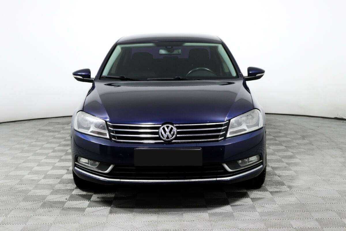 Volkswagen Passat с пробегом — 2011 год. Фото: #1