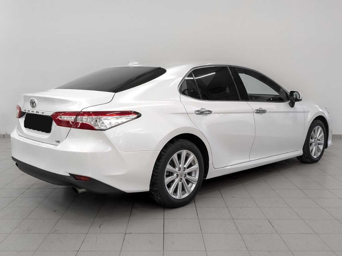 Toyota Camry с пробегом — 2019 год. Фото: #4