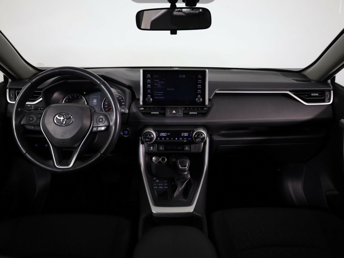 Toyota RAV4 с пробегом — 2019 год. Фото: #8