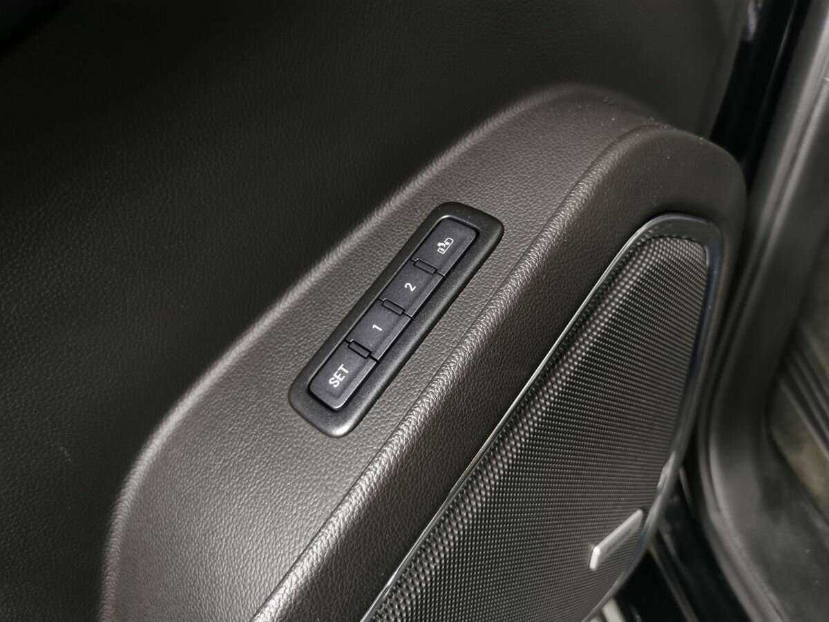 Chevrolet Tahoe с пробегом — 2017 год. Фото: #16