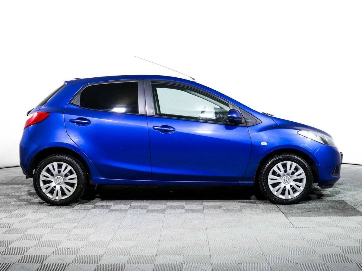 Mazda 2 с пробегом — 2008 год. Фото: #3