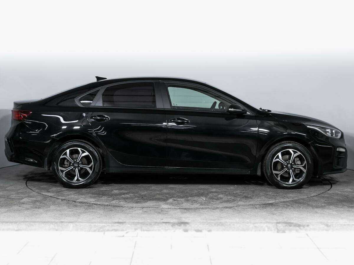 Kia Cerato с пробегом — 2020 год. Фото: #3