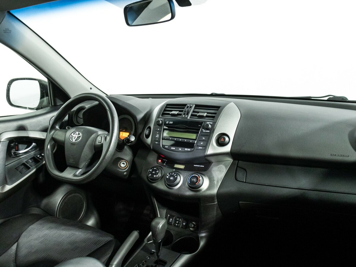 Toyota RAV4 с пробегом — 2010 год. Фото: #8