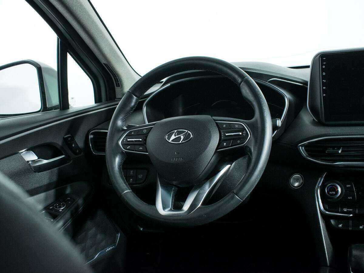 Hyundai Santa Fe с пробегом — 2020 год. Фото: #13