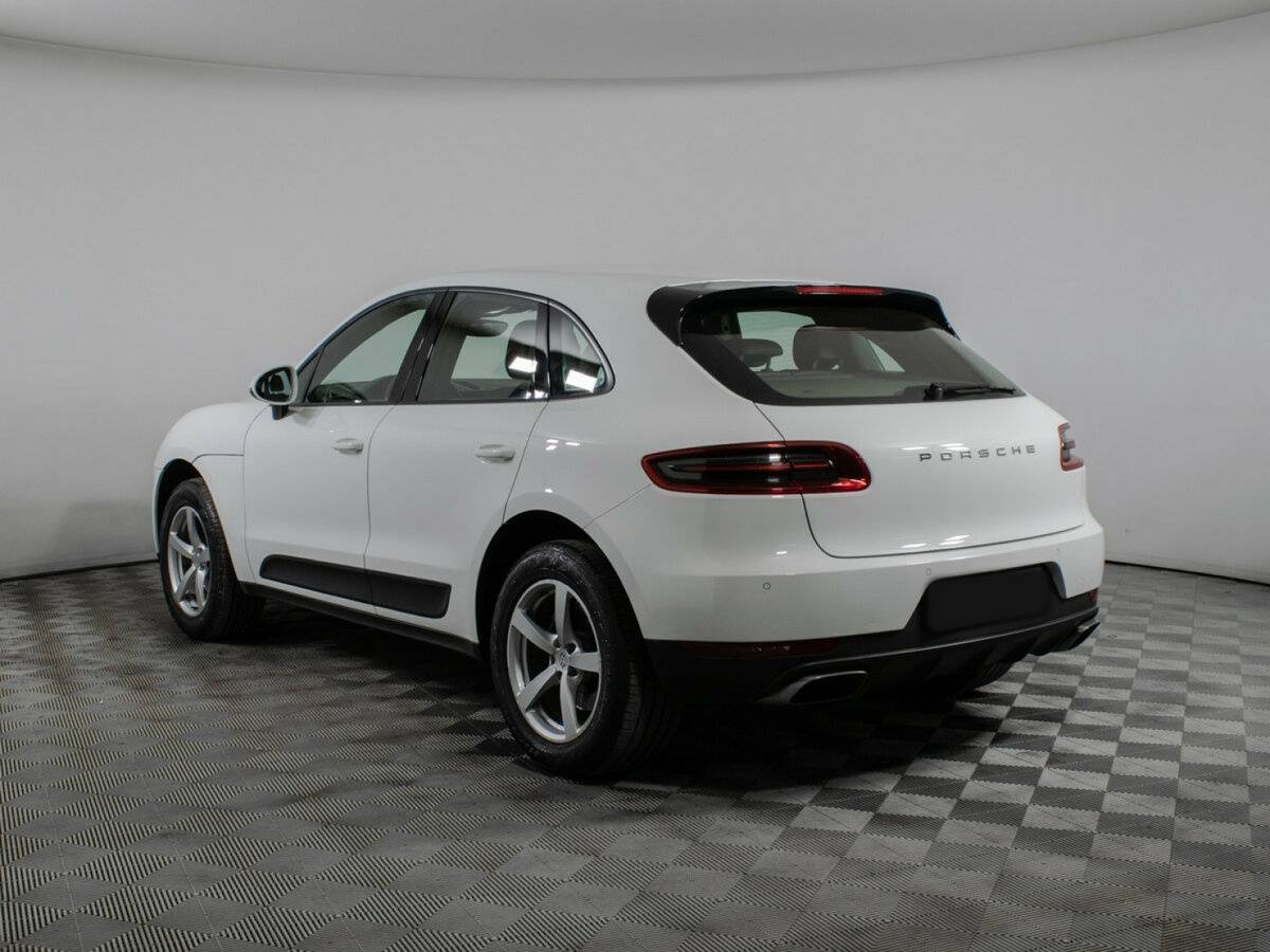 Porsche Macan с пробегом — 2018 год. Фото: #6