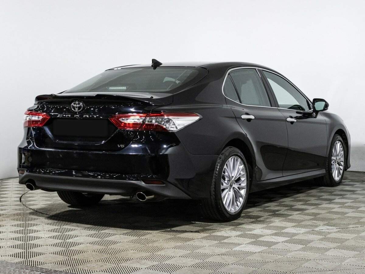 Toyota Camry с пробегом — 2020 год. Фото: #4