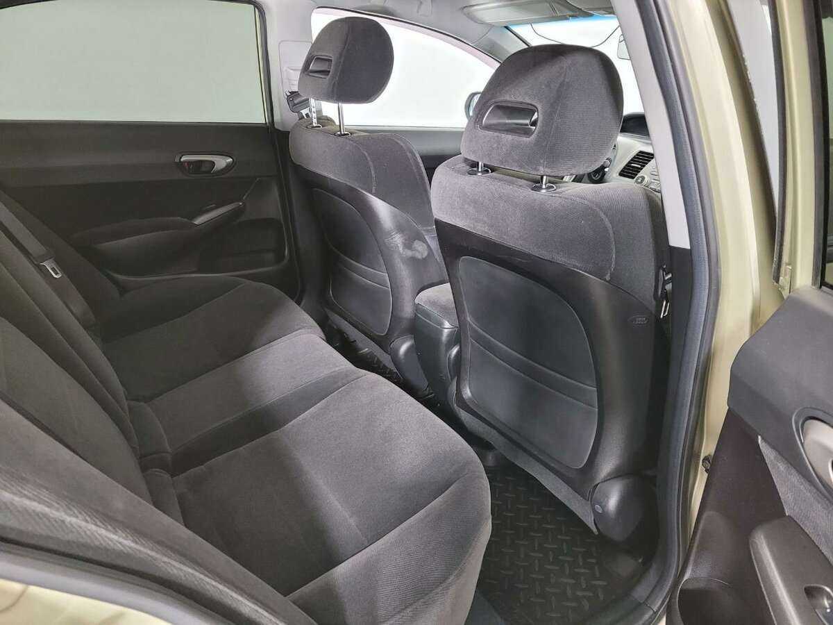 Honda Civic с пробегом — 2007 год. Фото: #14
