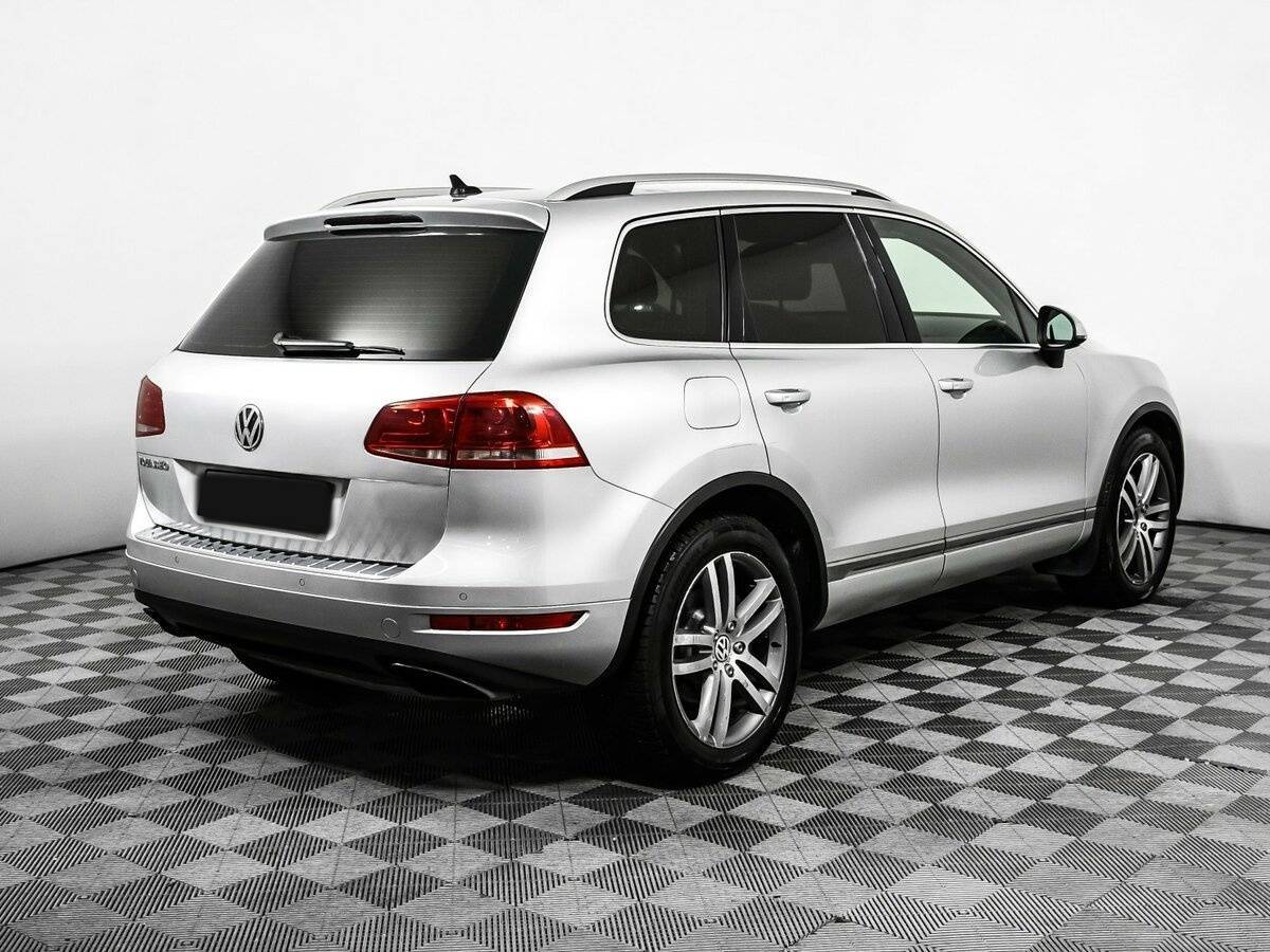 Volkswagen Touareg с пробегом — 2011 год. Фото: #4