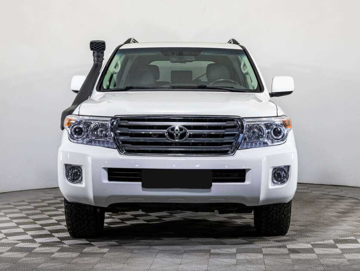 Toyota Land Cruiser с пробегом — 2010 год. Фото: #1