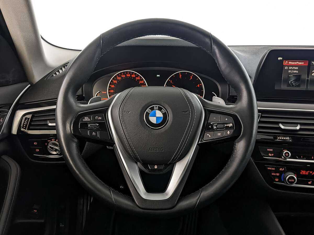 BMW 5 серии с пробегом — 2020 год. Фото: #17