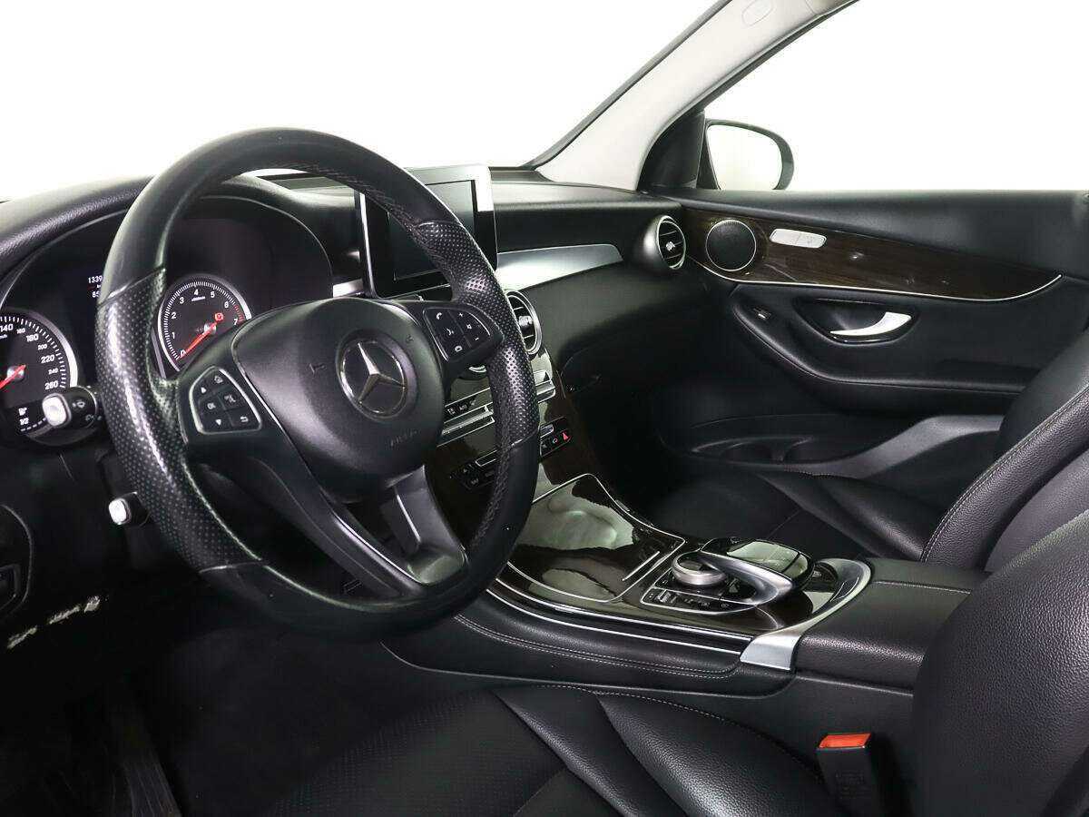 Mercedes-Benz GLC с пробегом — 2016 год. Фото: #11