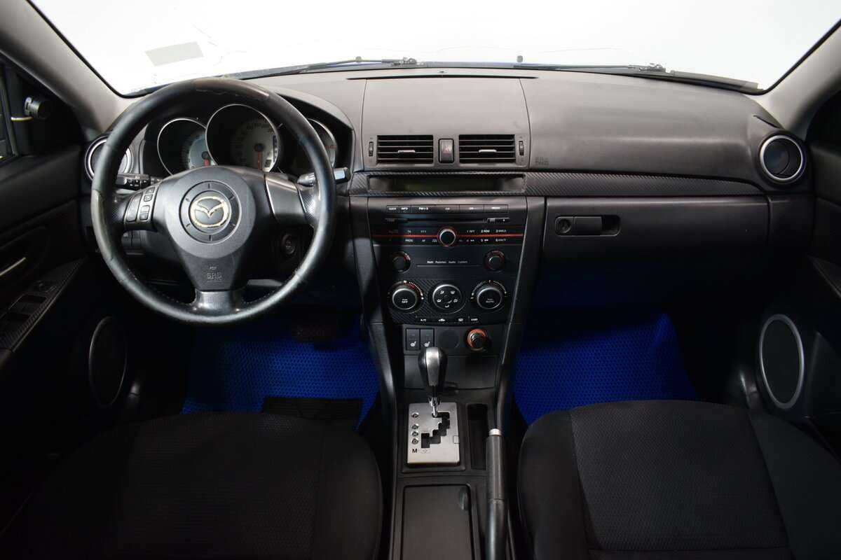Mazda 3 с пробегом — 2006 год. Фото: #6