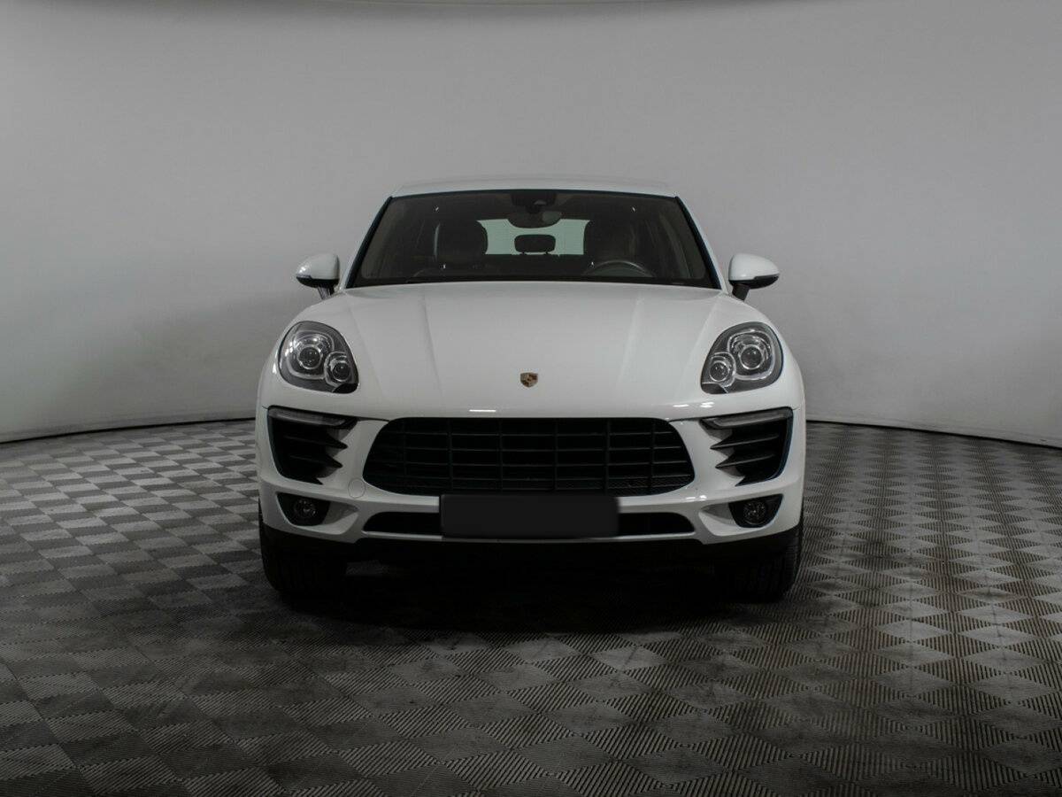 Porsche Macan с пробегом — 2018 год. Фото: #1
