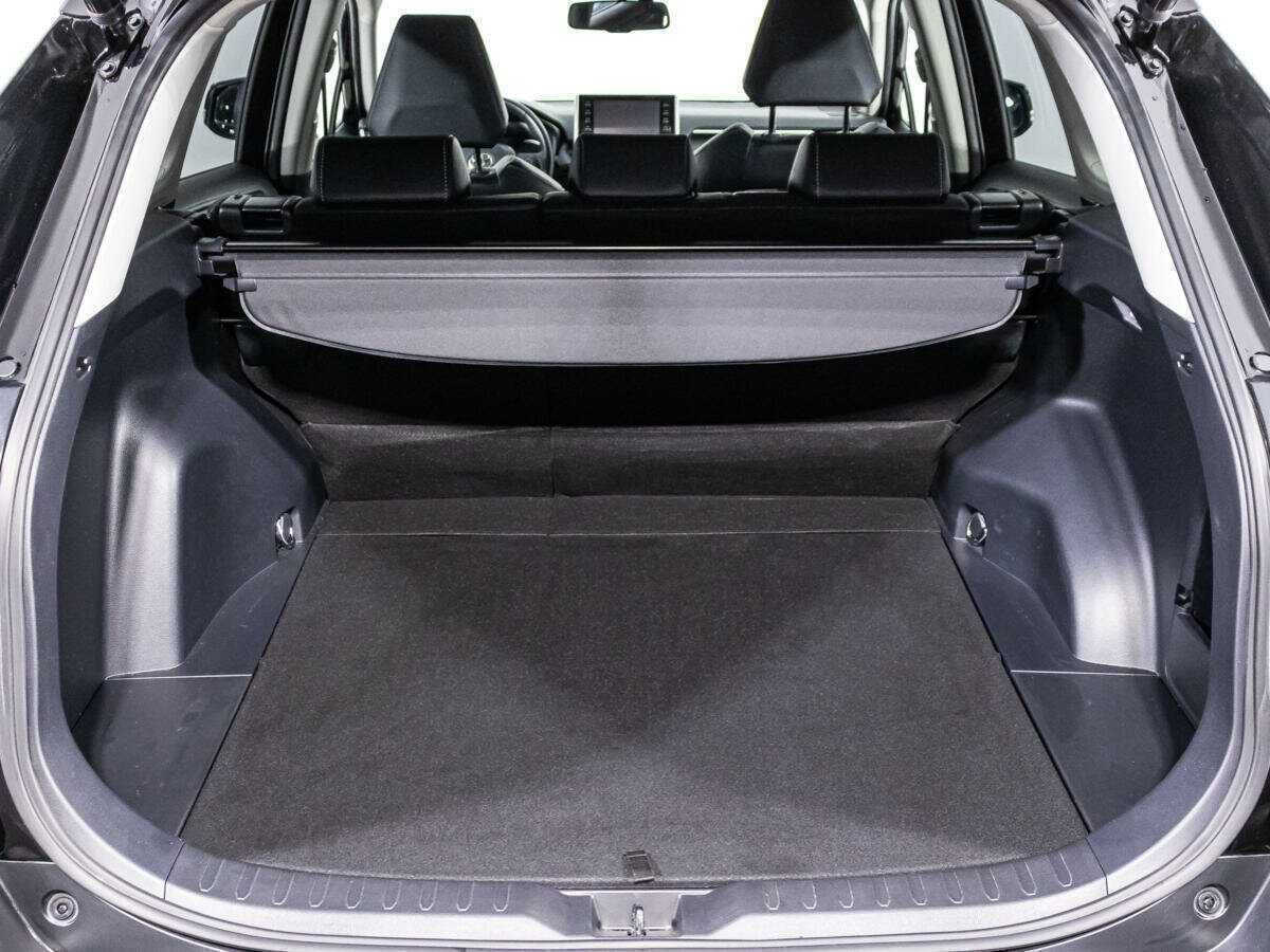 Toyota RAV4 с пробегом — 2022 год. Фото: #14