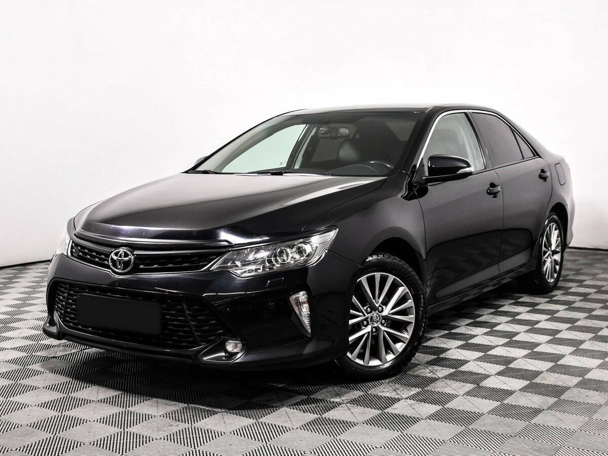Toyota Camry с пробегом — 2017 год. Посмотреть фото