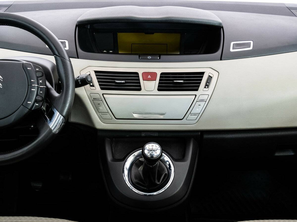 Citroen C4 Picasso с пробегом — 2011 год. Фото: #12