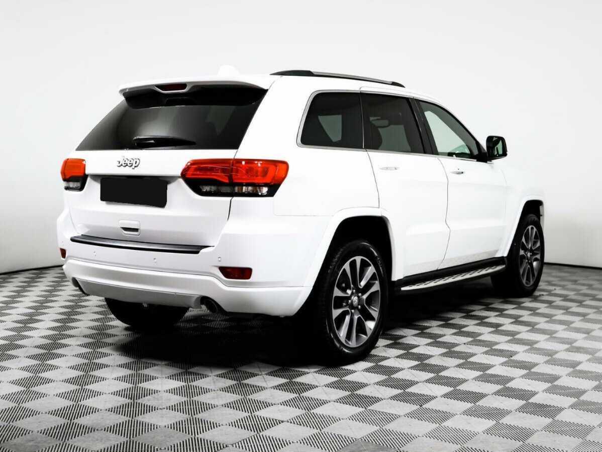 Jeep Grand Cherokee с пробегом — 2017 год. Фото: #3