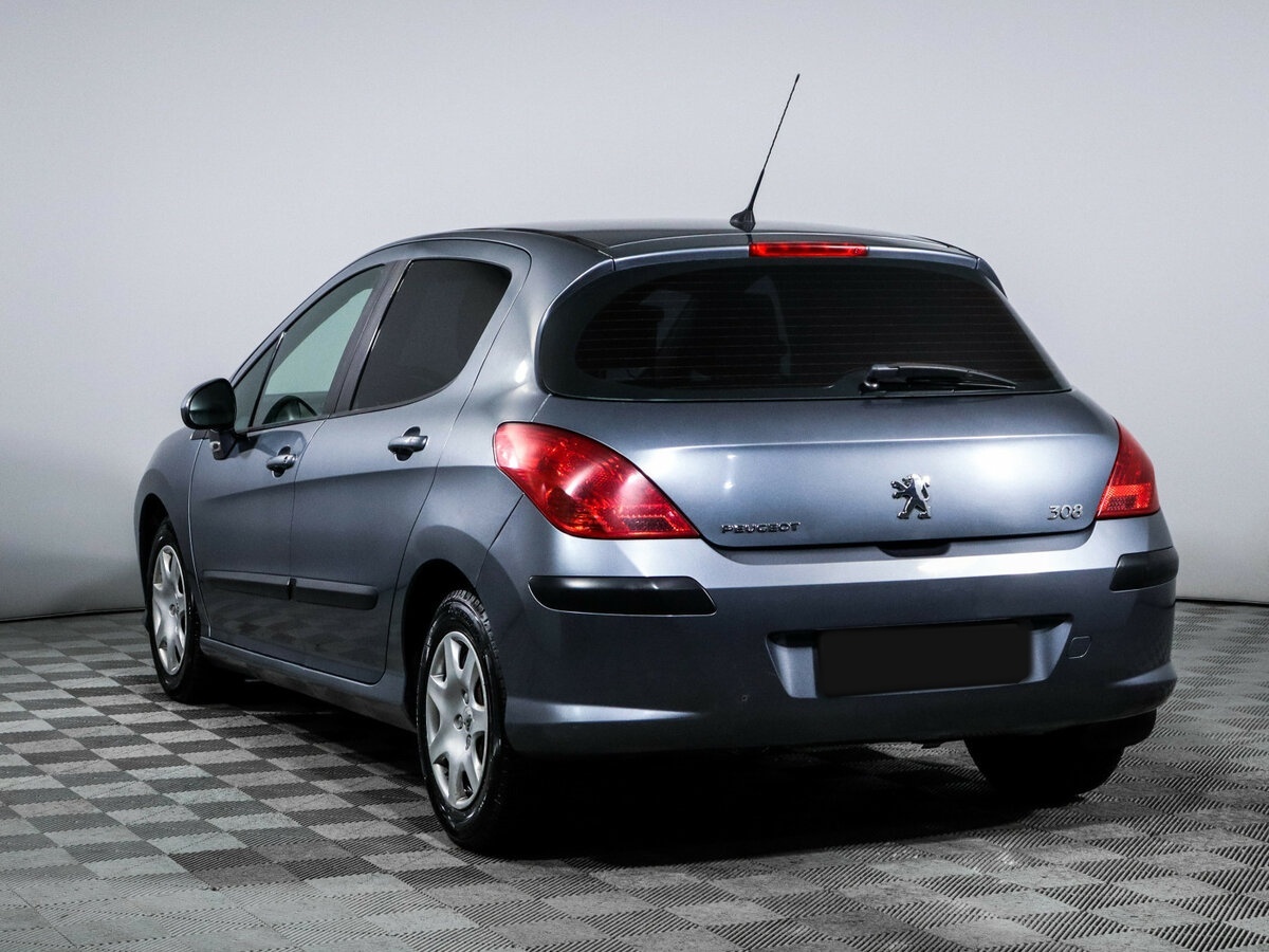 Peugeot 308 с пробегом — 2011 год. Фото: #5