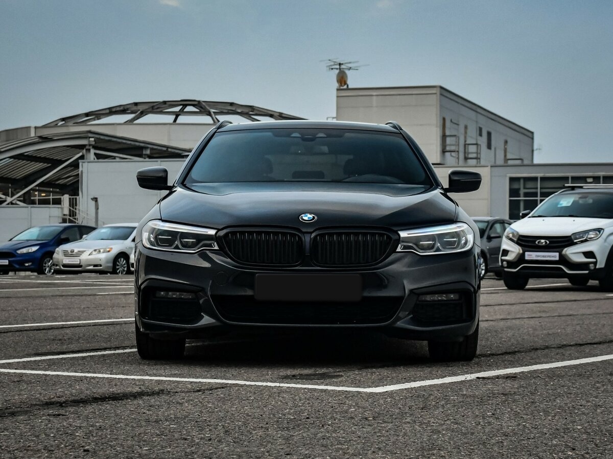 BMW 5 серии с пробегом — 2019 год. Фото: #1