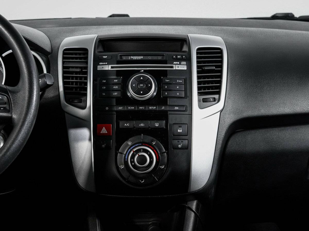 Kia Venga с пробегом — 2013 год. Фото: #9