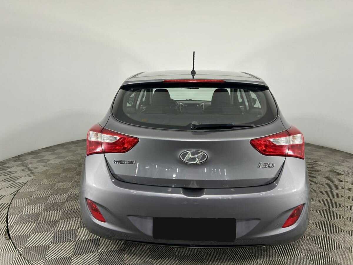 Hyundai i30 с пробегом — 2012 год. Фото: #2