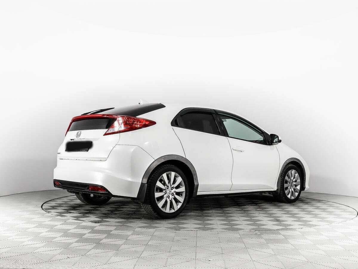 Honda Civic с пробегом — 2012 год. Фото: #4