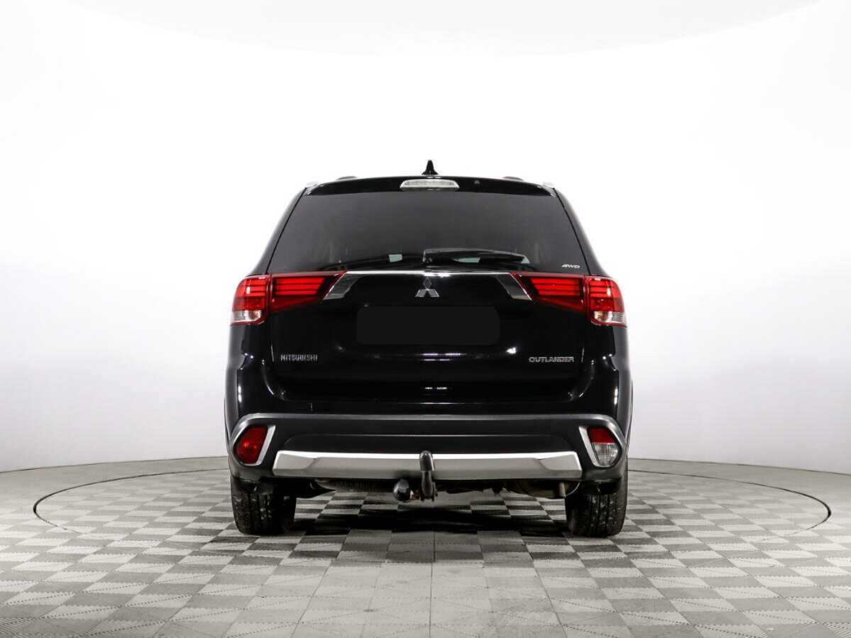 Mitsubishi Outlander с пробегом — 2017 год. Фото: #5