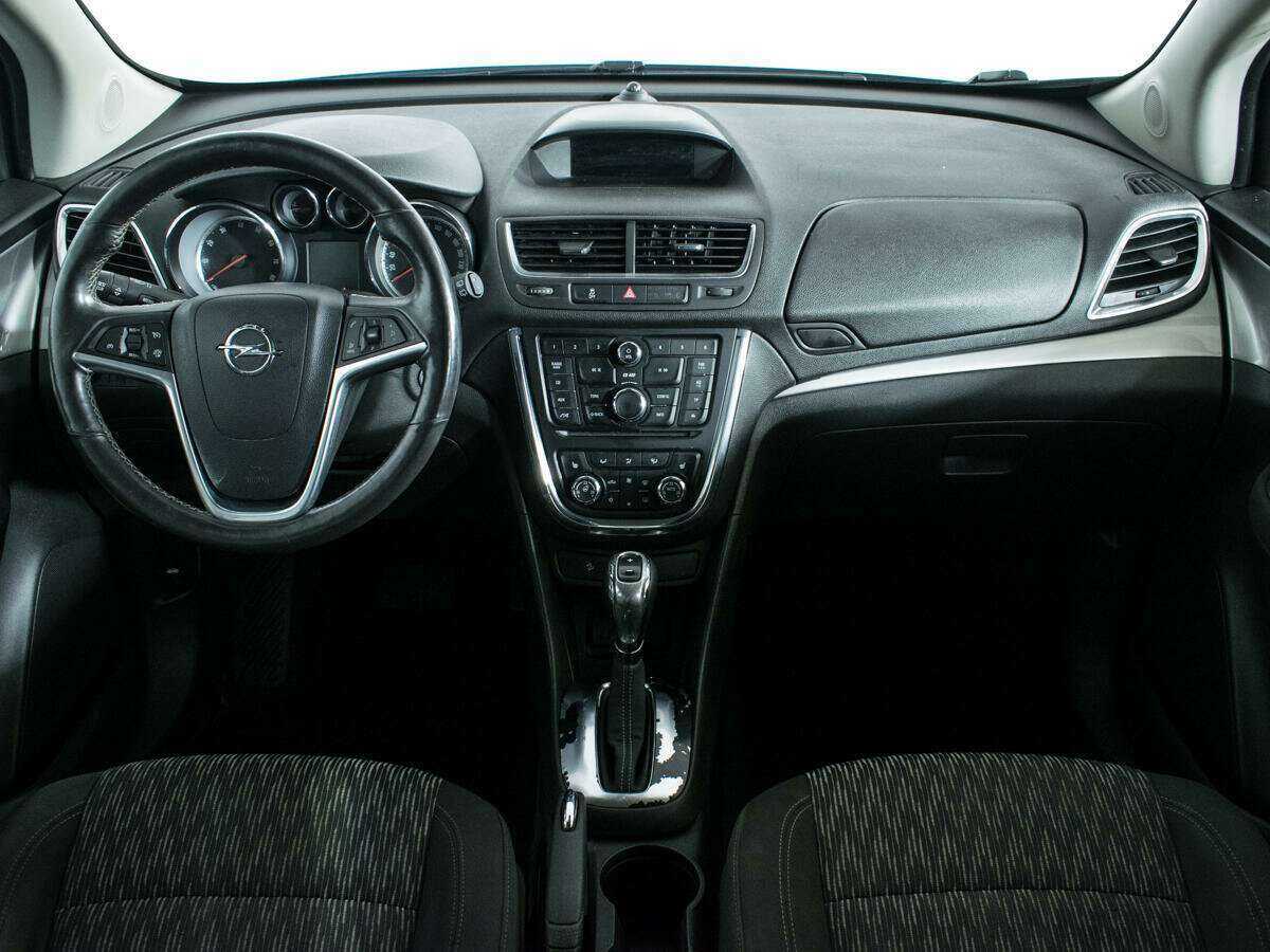 Opel Mokka с пробегом — 2012 год. Фото: #11