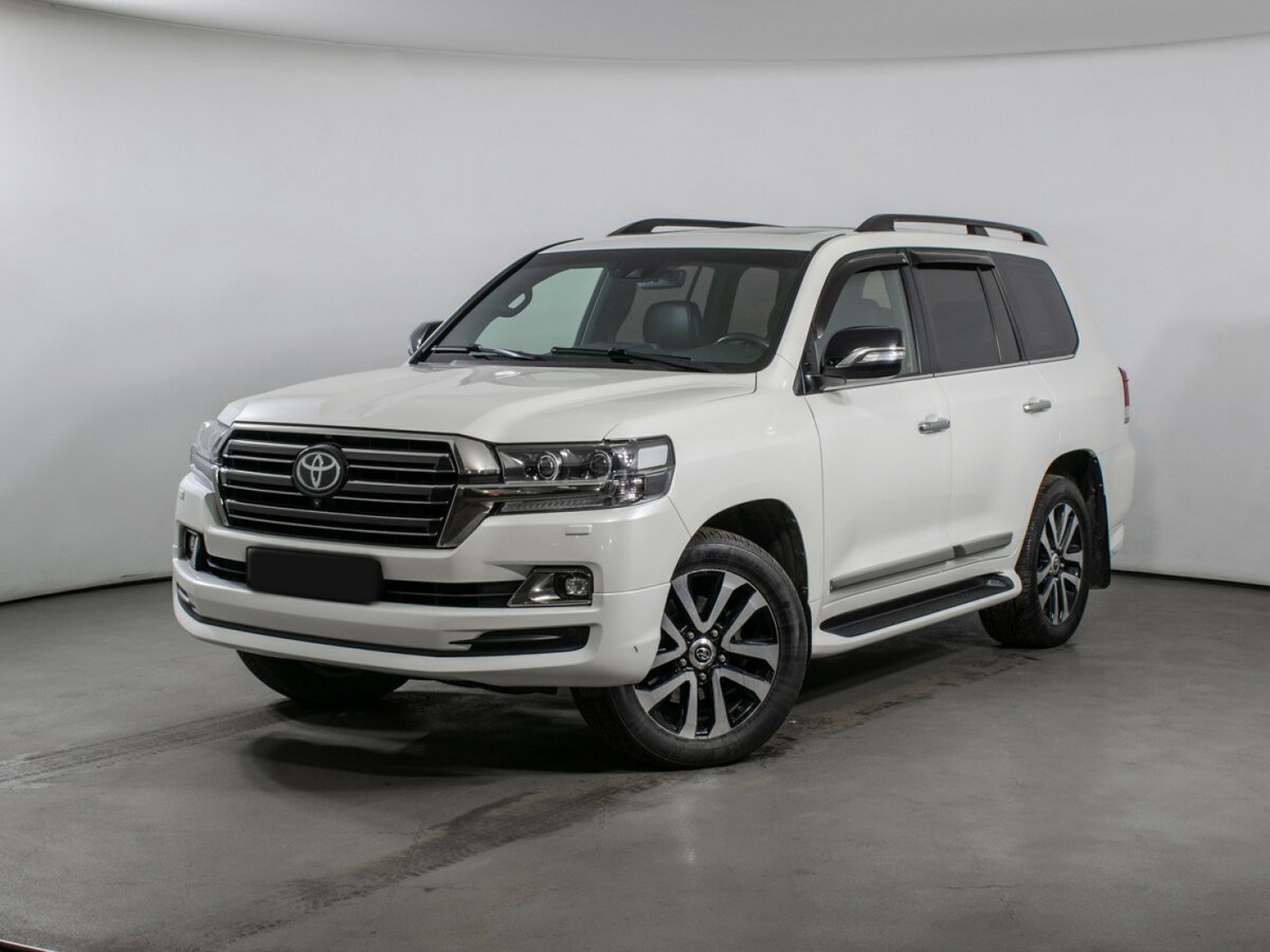 Toyota Land Cruiser с пробегом — 2017 год. Посмотреть фото