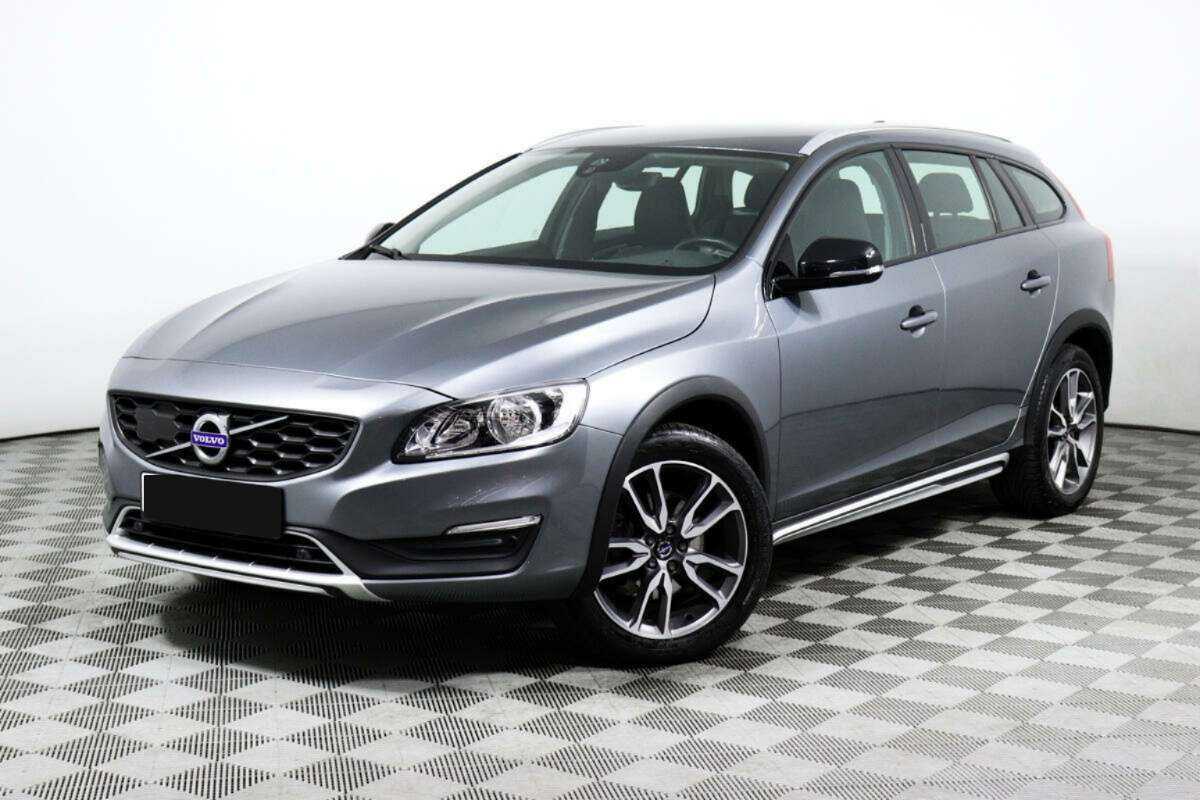 Volvo V60 Cross Country с пробегом — 2018 год. Фото: #0