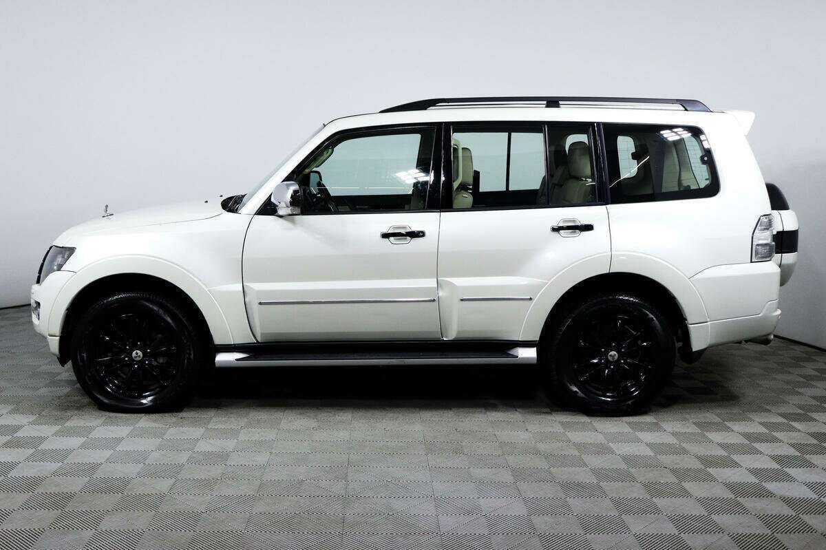 Mitsubishi Pajero с пробегом — 2019 год. Фото: #7