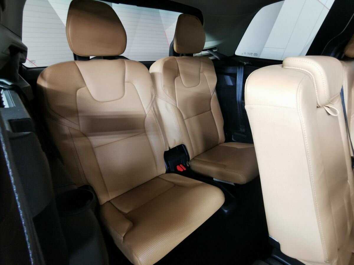 Volvo XC90 с пробегом — 2015 год. Фото: #15