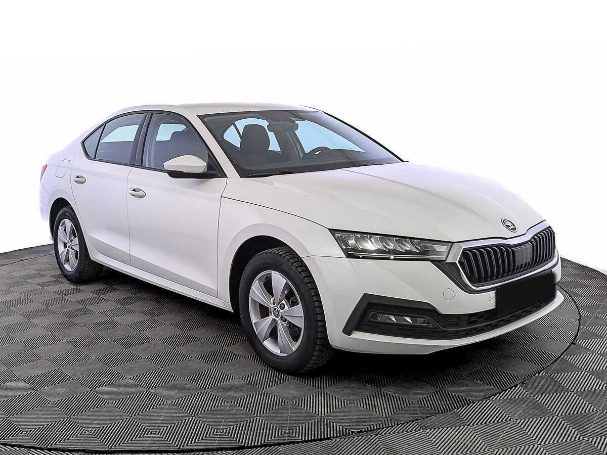 Skoda Octavia с пробегом — 2021 год. Фото: #2