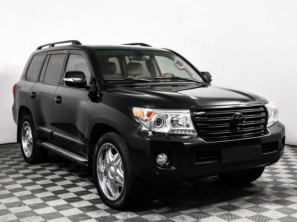 Toyota Land Cruiser с пробегом — 2012 год. Фото: #2