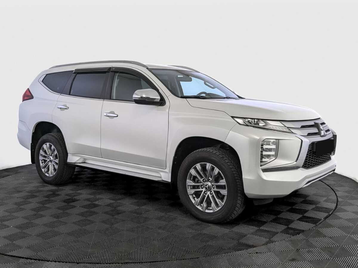 Mitsubishi Pajero Sport с пробегом — 2021 год. Фото: #2