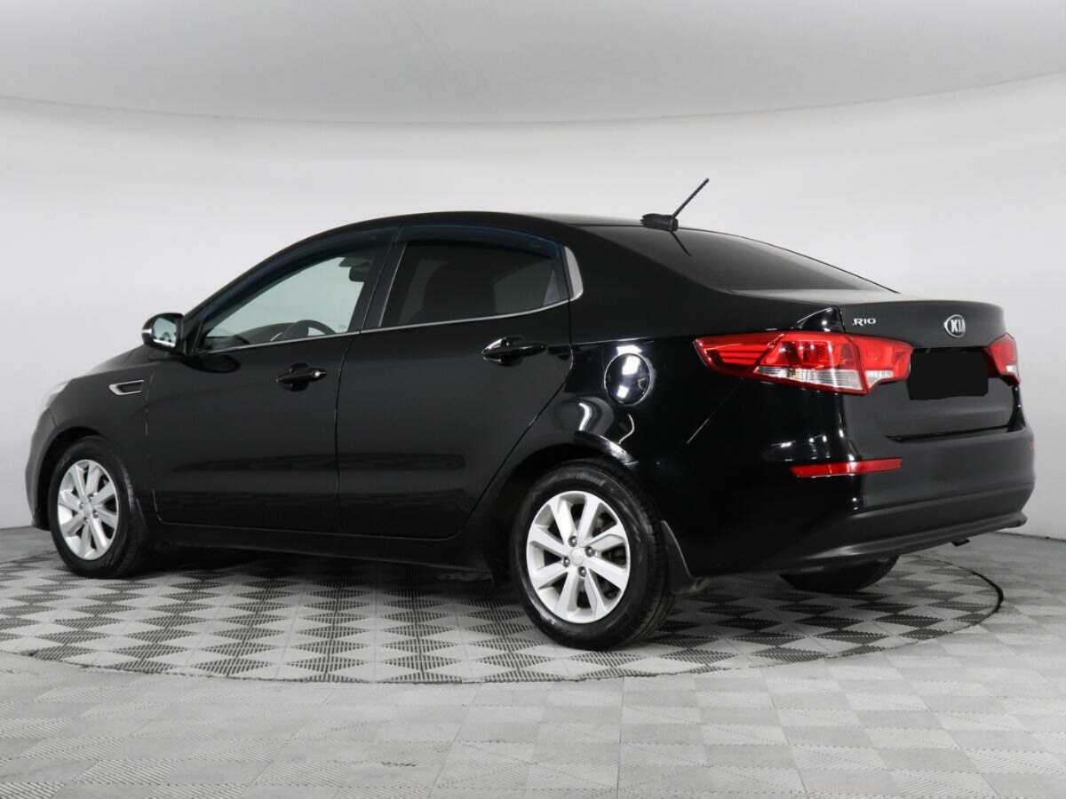 Kia Rio с пробегом — 2017 год. Фото: #6