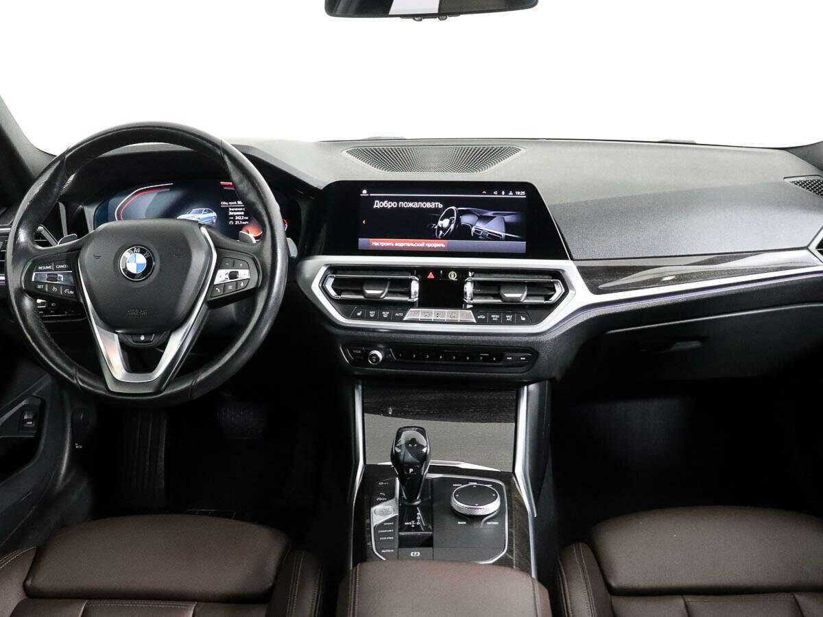BMW 3 серии с пробегом — 2019 год. Фото: #10