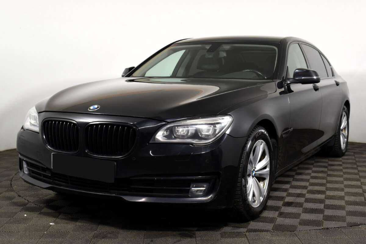 BMW 7 серии с пробегом — 2014 год. Фото: #0