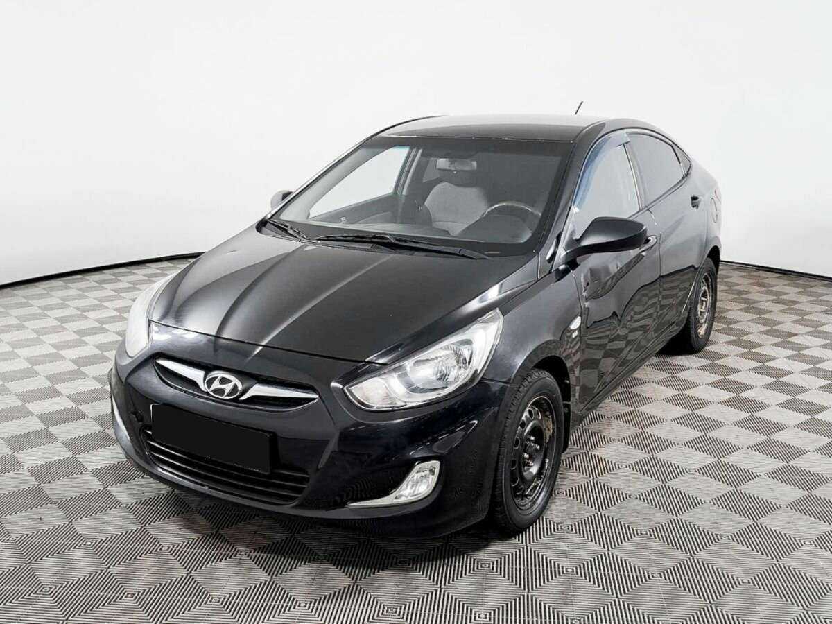 Hyundai Solaris с пробегом — 2011 год. Посмотреть фото